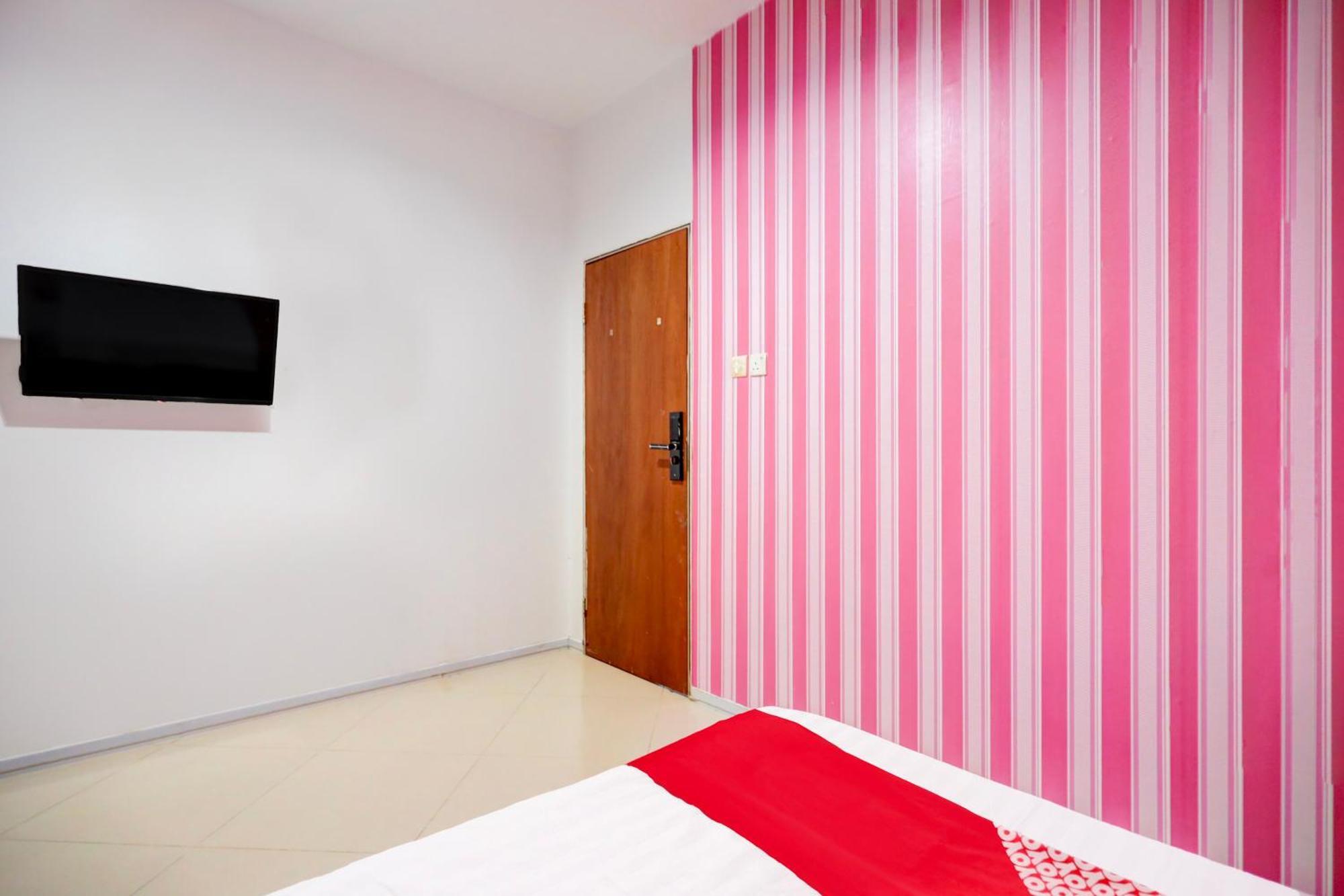 Oyo 92586 Happy 777 Hotell Nagoya Eksteriør bilde