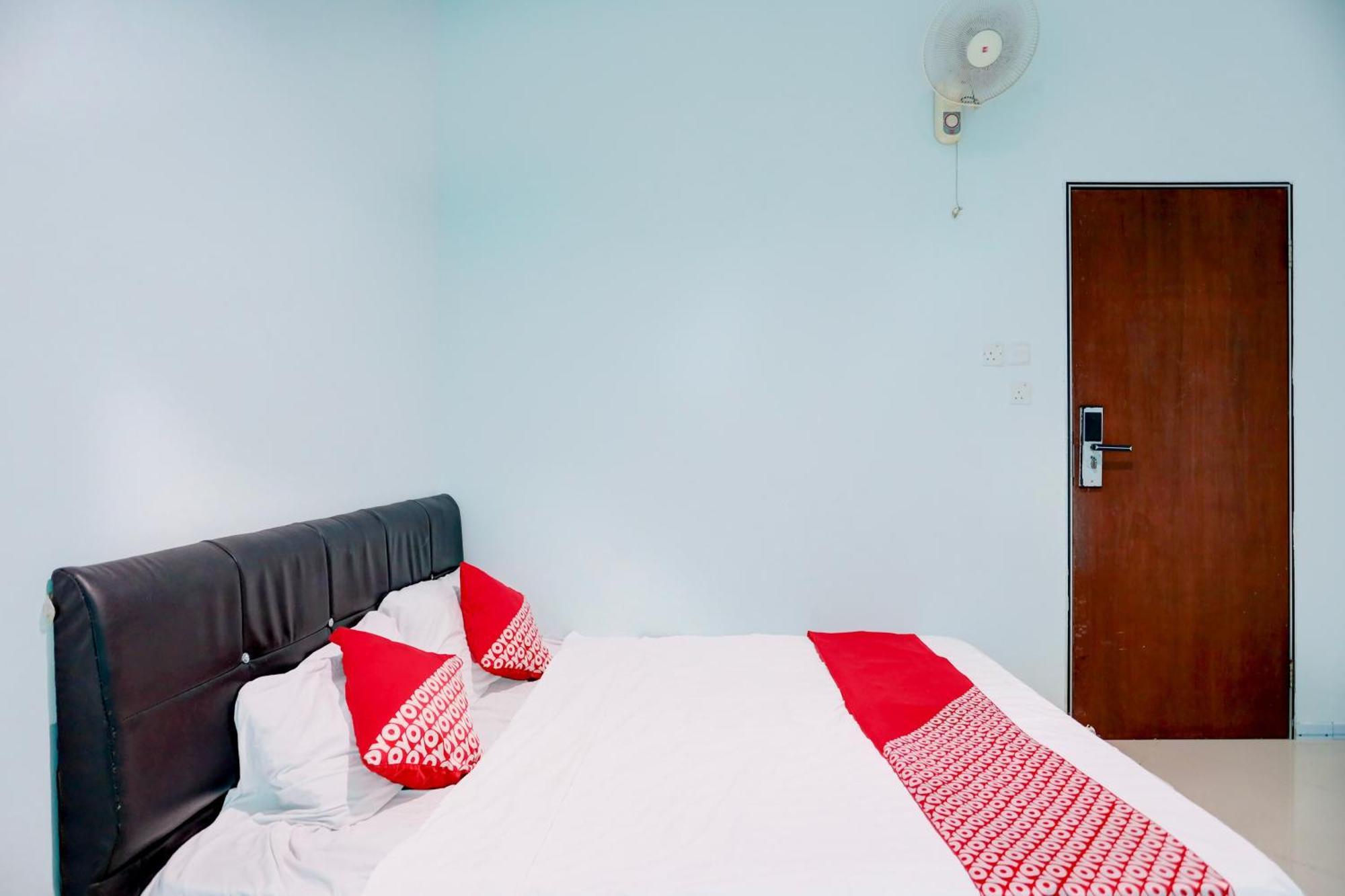 Oyo 92586 Happy 777 Hotell Nagoya Eksteriør bilde